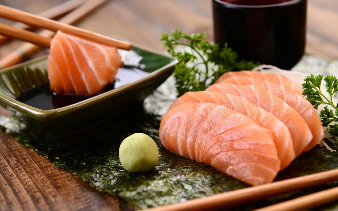 A hal a japán étrend egyik alapeleme, kivéve a zsíros fajtákat, például a lazacot. 
