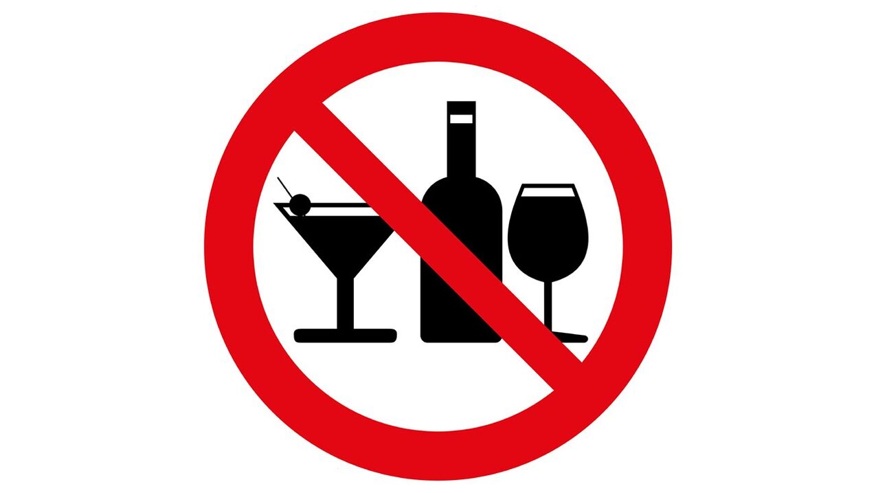 Az alkoholtartalmú italok fogyasztása tilos a Dukan diétán